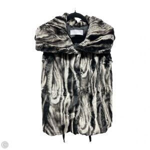T Tahari faux fur vest in perfect condition original price $150